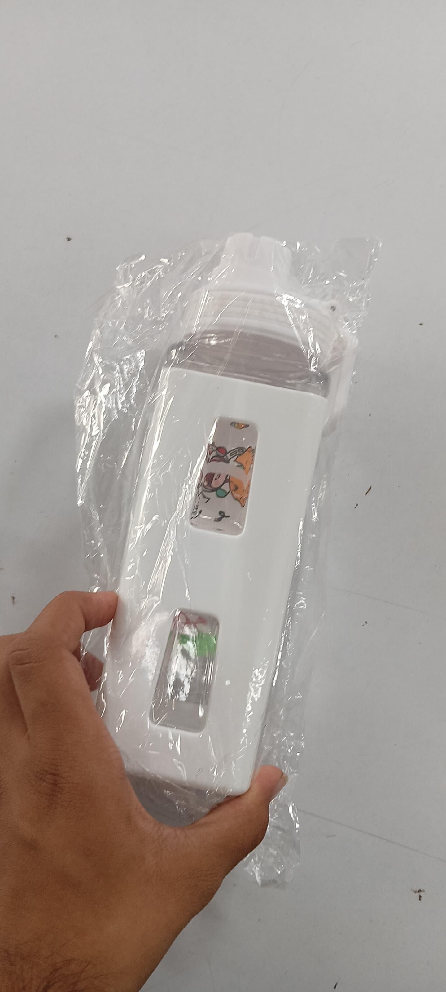 700ml Kawaii Water Bottle with Lid and Straw – Leakproof, Portable & Cute Design