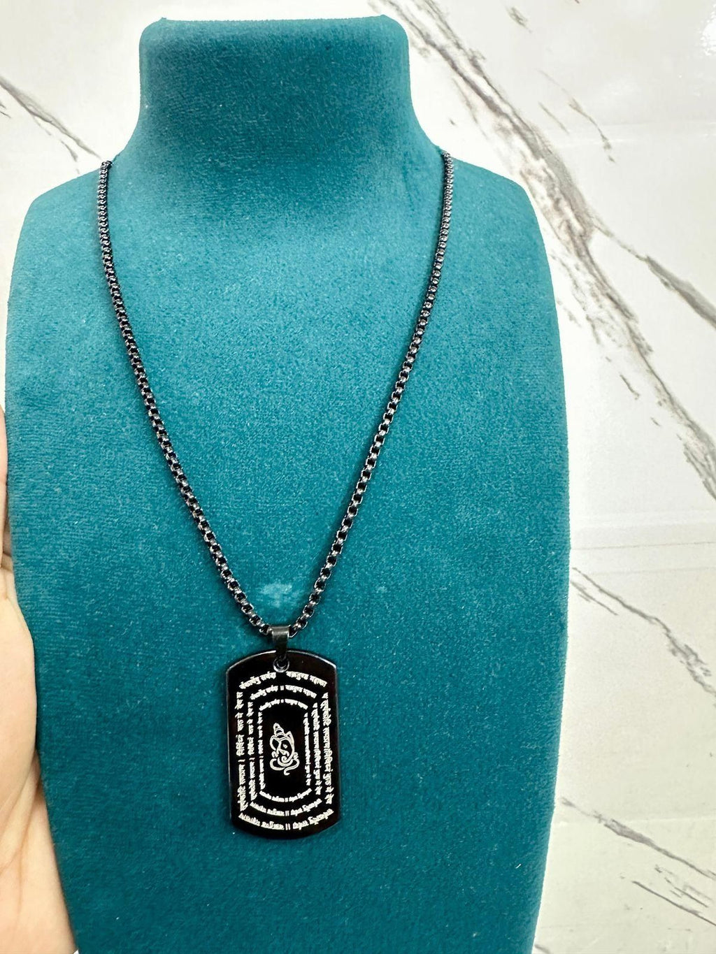 Ganpati Shlok Pendant + Chain – Devotional Tag Edition (1 Pc)