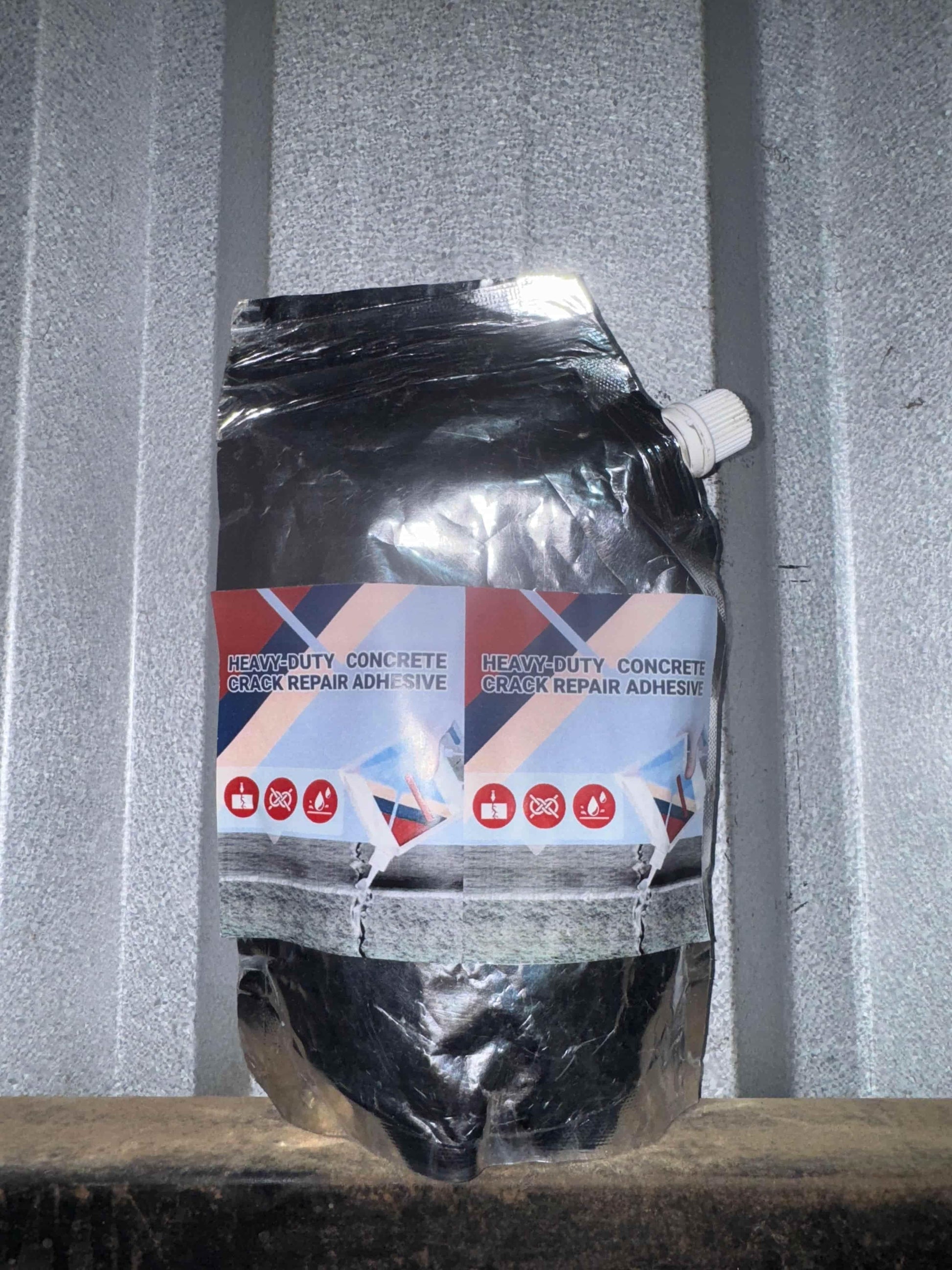 Heavy‑Duty Concrete Crack Repair Adhesive – 100 g Pack
