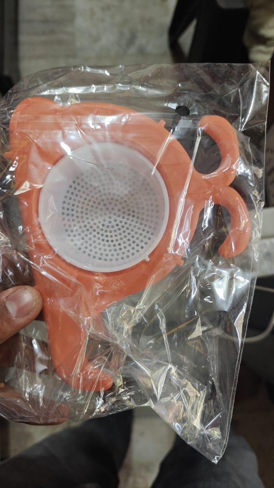 Whale-Shaped Kitchen Sink Strainer - Triangle Colander with Hook